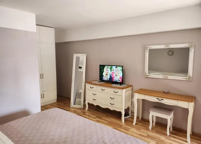 Apartments Talija Podgora
