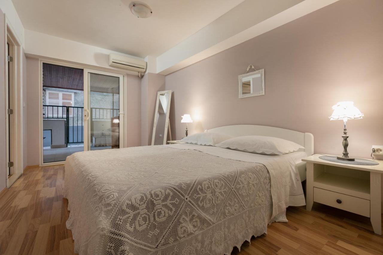 Talija Apartment *