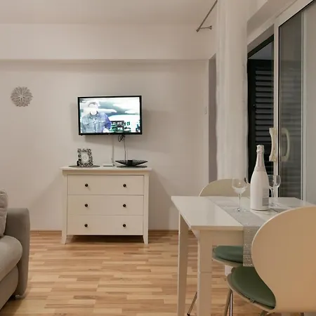Apartments Talija Podgora Exterior photo